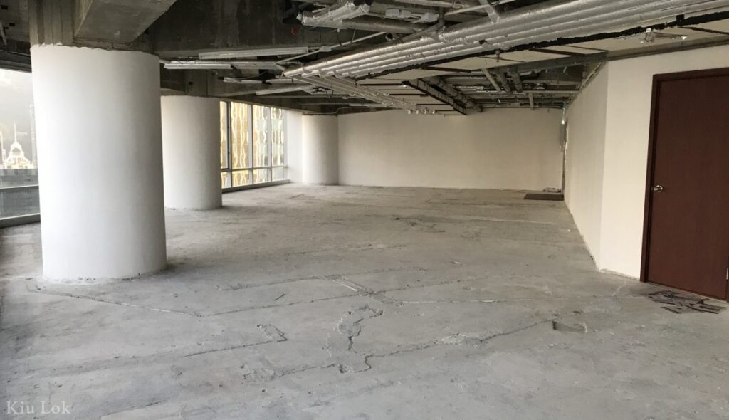 Middle Floor, Open view